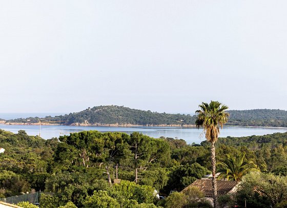 Les Regalia Hotel & Spa