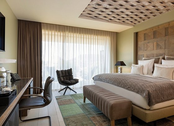 Les Regalia Hotel & Spa
