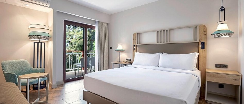 DoubleTree by Hilton Bodrum Isil Club Resort - Wohnbeispiel Doppelzimmer Deluxe (Zimmercodierung DD1)