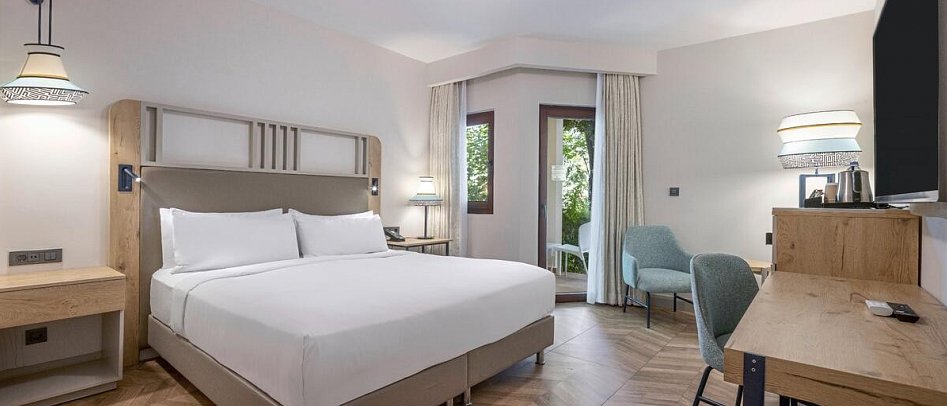 DoubleTree by Hilton Bodrum Isil Club Resort - Wohnbeispiel Doppelzimmer Club (Zimmercodierungen UL1 & DC1)