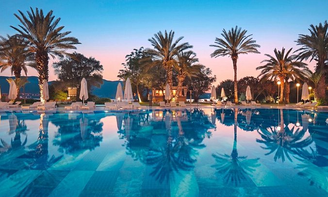 DoubleTree by Hilton Bodrum Isil Club Resort
