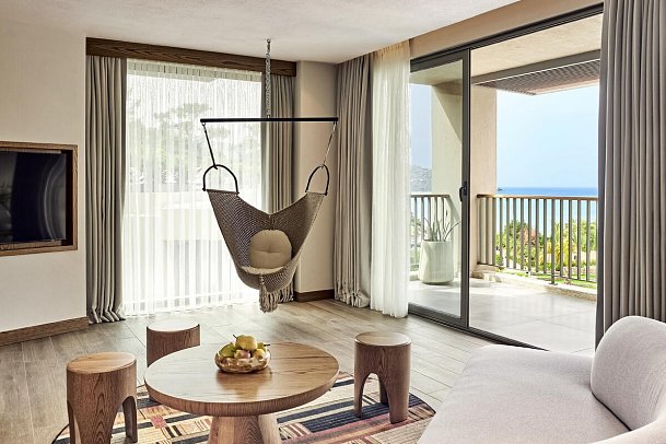 Hyde Bodrum - Wohnbeispiel Platinum Suite mit Poolblick (Zimmercodierung UMP)