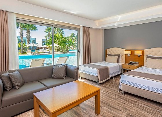 Aquasis De Luxe Resort & Spa - Wohnbeispiel Familienzimmer Lake House 2 Räume (Zimmercodierung FD1)