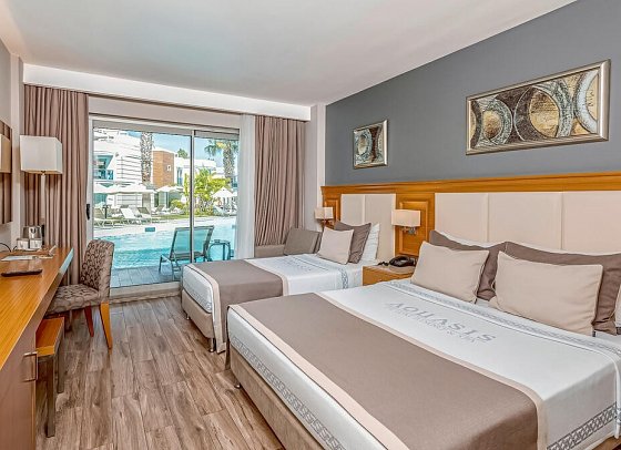 Aquasis De Luxe Resort & Spa - Wohnbeispiel Doppelzimmer Lake House Swim Up (Zimmercodierung U1Q)