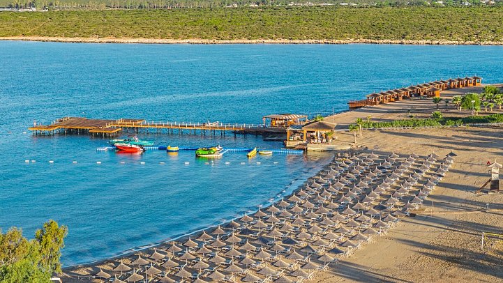 Aquasis De Luxe Resort & Spa