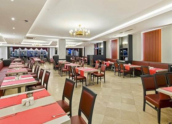 Aquasis De Luxe Resort & Spa
