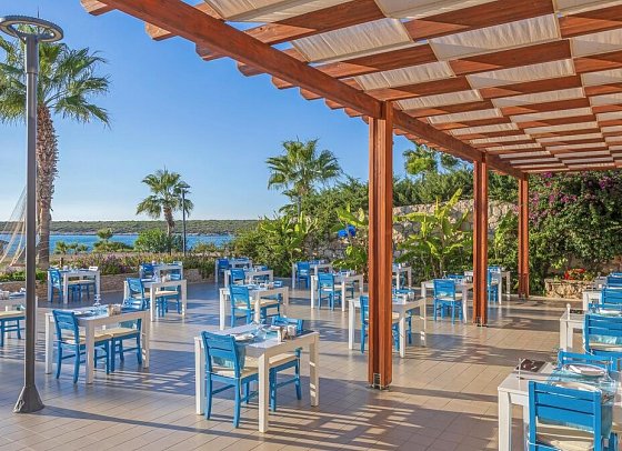 Aquasis De Luxe Resort & Spa