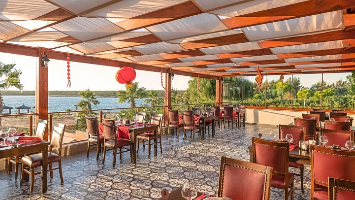 Aquasis De Luxe Resort & Spa