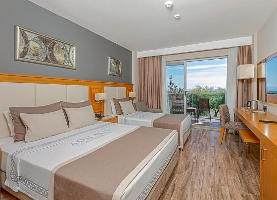 Aquasis De Luxe Resort & Spa - Wohnbeispiel Doppelzimmer Lake House Landblick (Zimmercodierungen DBI & DC3)