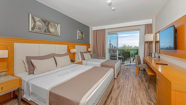 Aquasis De Luxe Resort & Spa - Wohnbeispiel Doppelzimmer Lake House Landblick (Zimmercodierungen DBI & DC3)