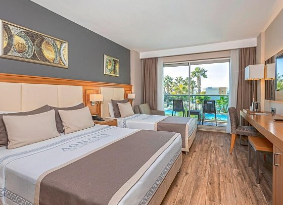 Aquasis De Luxe Resort & Spa - Wohnbeispiel Doppelzimmer Lake House Poolblick (Zimmercodierungen DBP & DCP)