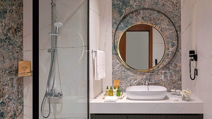 Vogue Hotel Supreme Bodrum - Beispiel Bad Doppelzimmer Superior (Zimmercodierungen DSL, DCL, DSM & DCM)