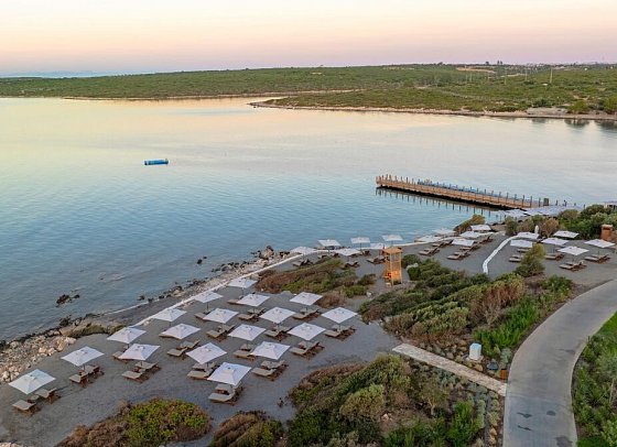 Bayou Anda Luxury Suites & Villas by Barut