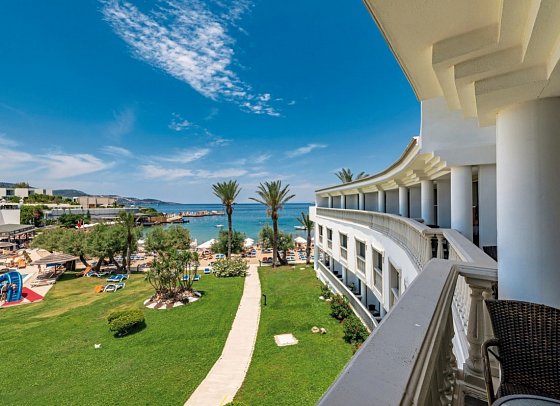 Samara Hotel - Wohnbeispiel Doppelzimmer Meerblick