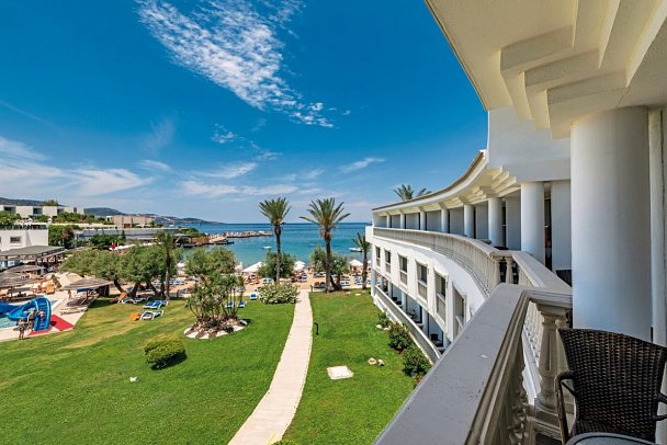 Samara Hotel - Wohnbeispiel Doppelzimmer Meerblick