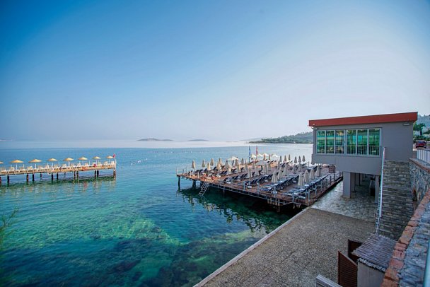 Blue Dreams Resort & Spa