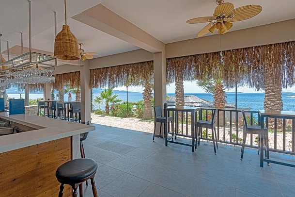 Blue Dreams Resort & Spa