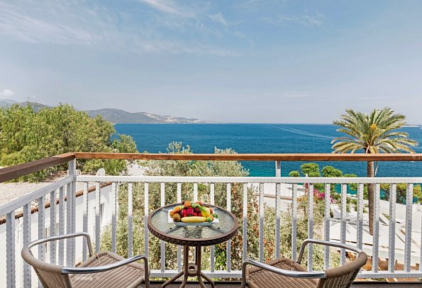 Blue Dreams Resort & Spa - Wohnbeispiel Doppelzimmer Meerblick (Zimmercodierungen DBM & DCM)