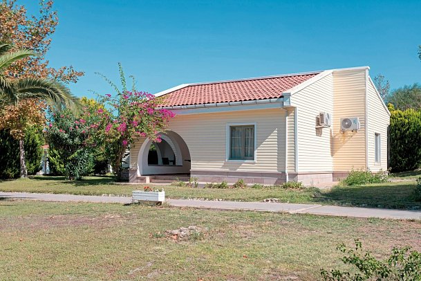 Anadolu Hotels Didim Club - Gebäude Familienzimmer Club (Zimmercodierung FL1)