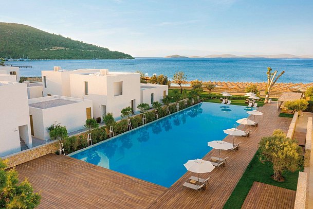 Voyage Torba - Executive Sea Side Pool