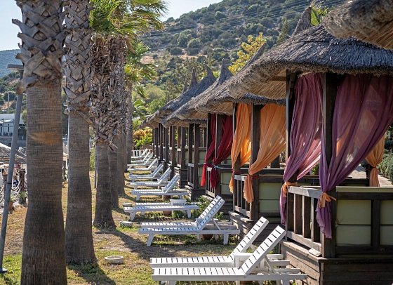 Latanya Park Resort