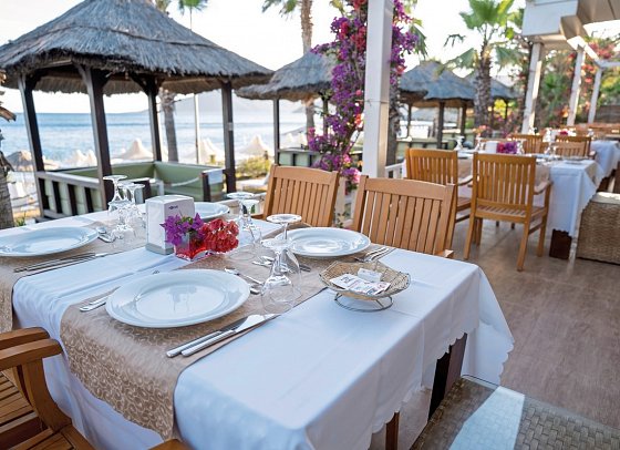 Latanya Park Resort