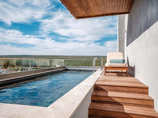 Anda Barut Collection - Wohnbeispiel Penthouse Privatpool Meerblick Erwachsenenbereich (Zimmercodierung DB1)