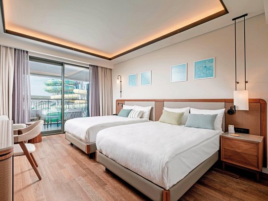Anda Barut Collection - Wohnbeispiel Familysuite Deluxe Familienbereich Abenteuerpark Blick (Zimmercodierungen FDQ & FD1)