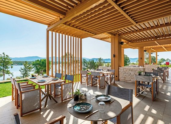 Anda Barut Collection