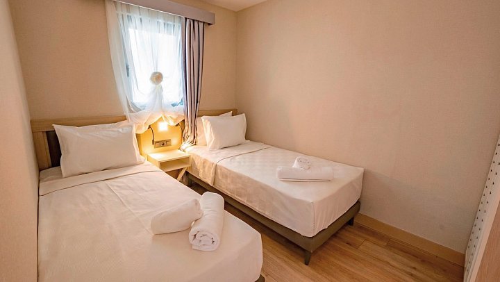 Long Beach Club Nature - Wohnbeispiel Familienzimmer mit Verbindungstür (Zimmercodierung FV1)