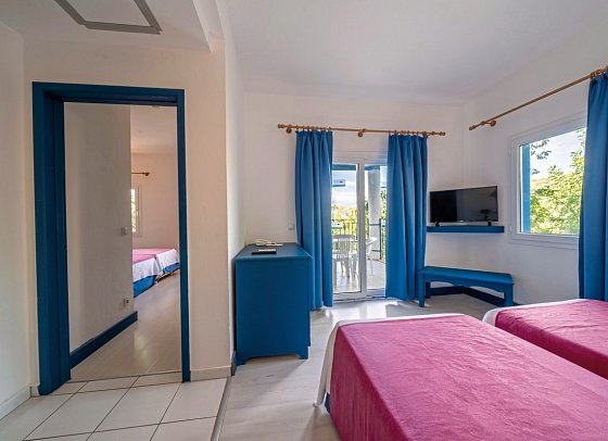 Bodrum Holiday Resort - Wohnbeispiel Familienzimmer Club (Zimmercodierung FL1)