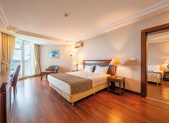 Bodrum Holiday Resort - Wohnbeispiel Familienzimmer Hotel (Zimmercodierung FG1)