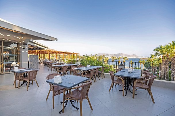 Yasmin Bodrum Resort