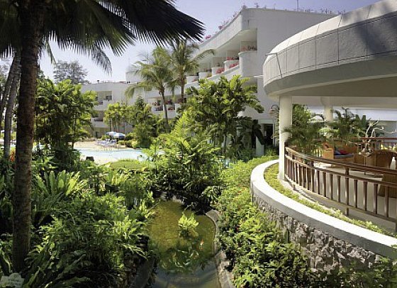 Novotel Rayong Rim Pae Resort Hotel