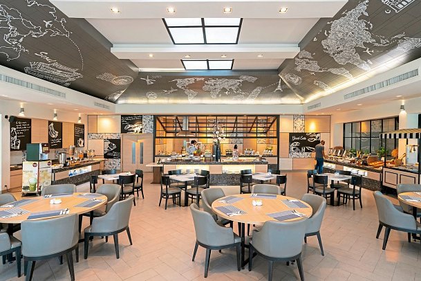 Novotel Rayong Rim Pae Resort Hotel