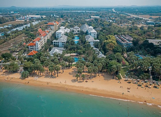 Ravindra Beach Resort & Spa