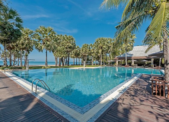 Ravindra Beach Resort & Spa