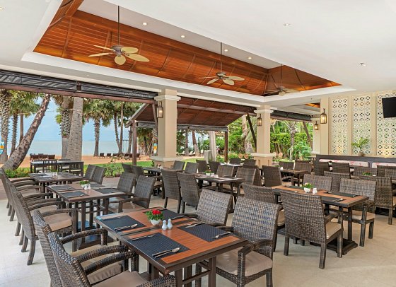 Ravindra Beach Resort & Spa