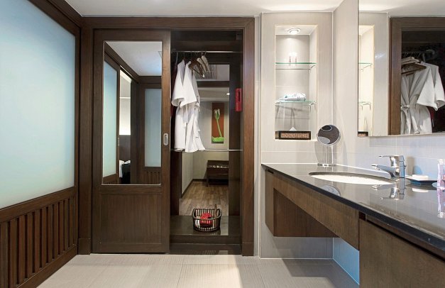 Ramada Plaza by Wyndham Menam Riverside - Wohnbeispiel Plaza Suite (Zimmercodierung WB1)