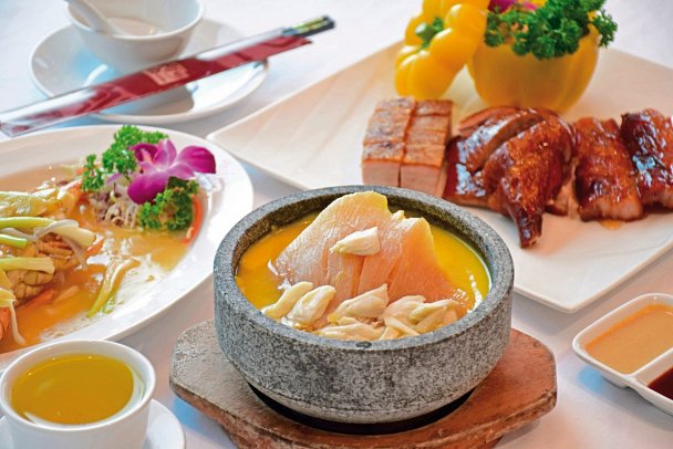 Ramada Plaza by Wyndham Menam Riverside