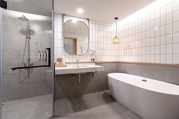 Jomtien Thani Hotel - Badbeispiel Family Suite (Zimmercodierung WI1)