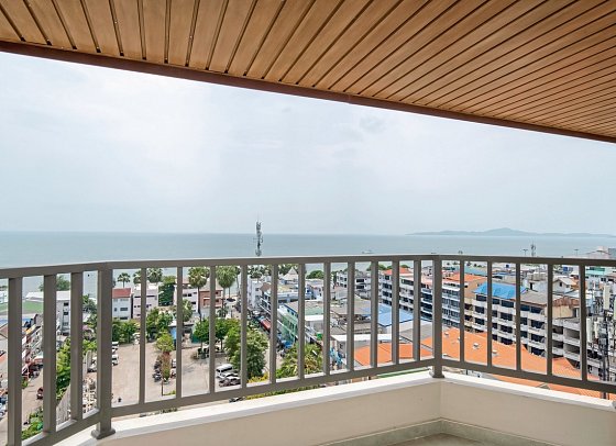 Jomtien Thani Hotel - Blickbeispiel Deluxe Sea View (Zimmercodierung UDM)
