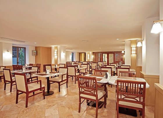 Jomtien Thani Hotel