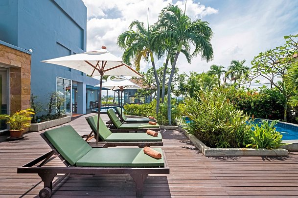 Sunshine Vista Hotel