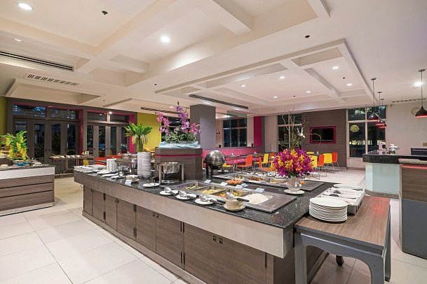 Sunshine Vista Hotel