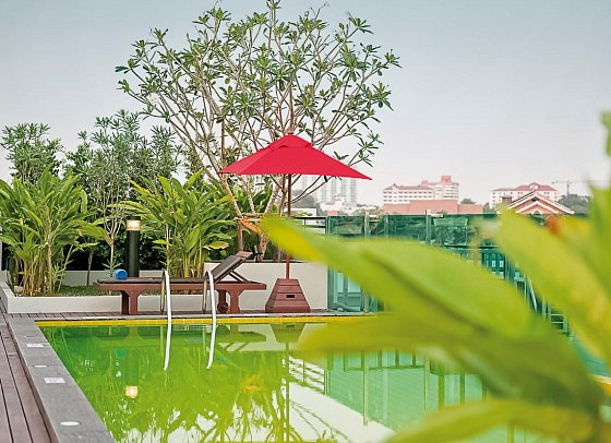 Sunshine Hip Hotel