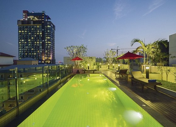 Sunshine Hip Hotel