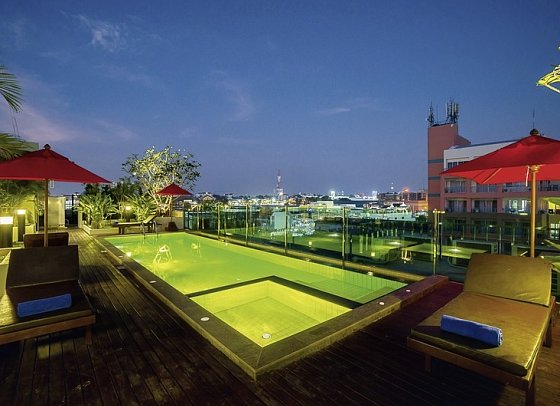 Sunshine Hip Hotel