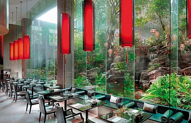 Banyan Tree Bangkok - Romsai