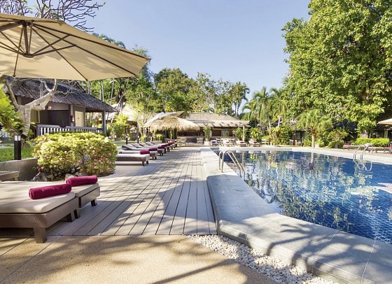Let's Hyde Resort & Villas